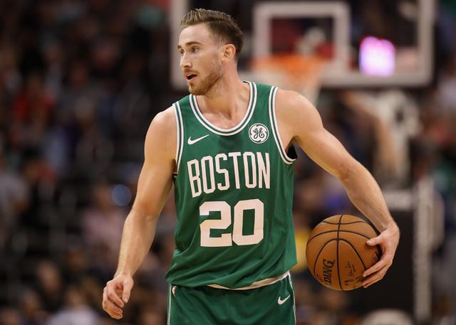  切尔西亿元先生哑火，恩佐低迷遭球迷质疑  